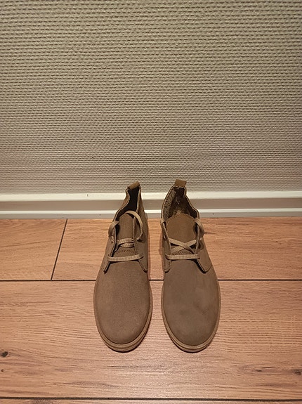 Product image 1 of 4