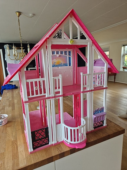 Product image 1 of 8