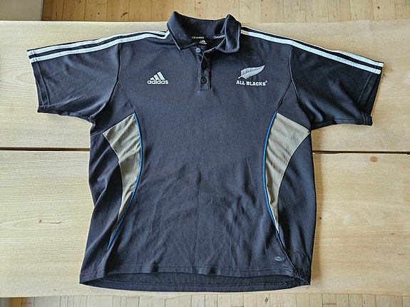 Product image 1 of 8