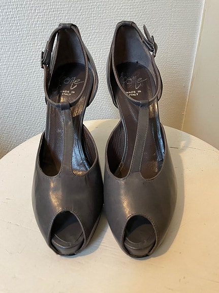 Product image 1 of 8