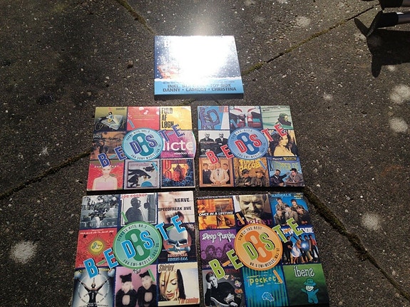 Product image 1 of 2