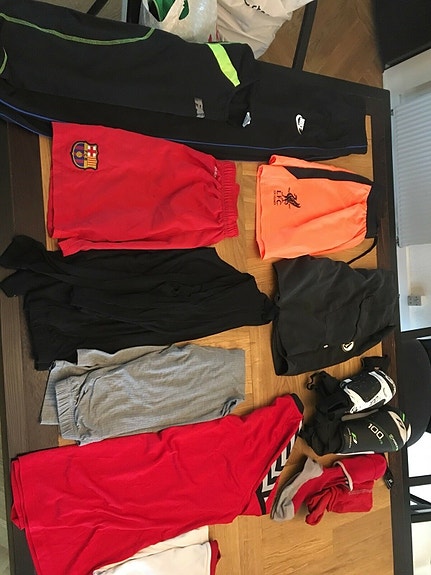 Product image 1 of 4