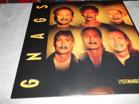 Product image 1 of 4