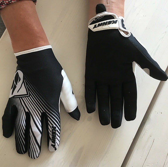 Product image 1 of 4