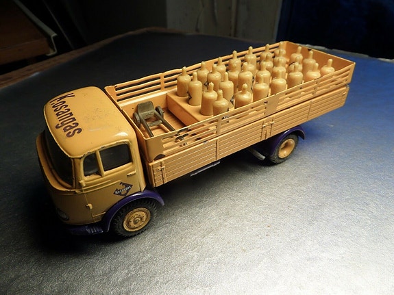 Product image 1 of 6