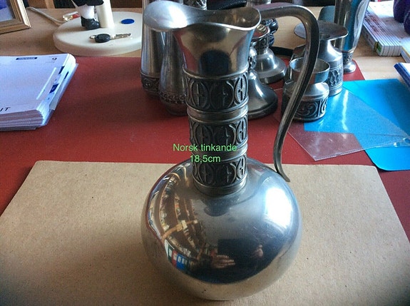 Product image 1 of 2