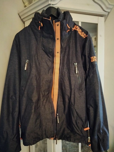 Product image 1 of 8