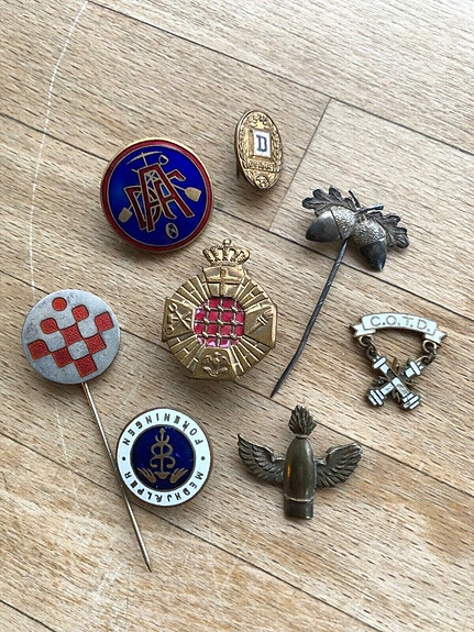 Product image 1 of 8