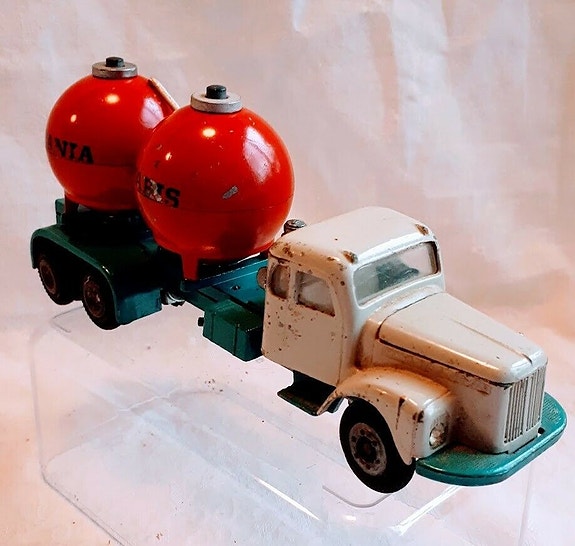 Product image 1 of 7