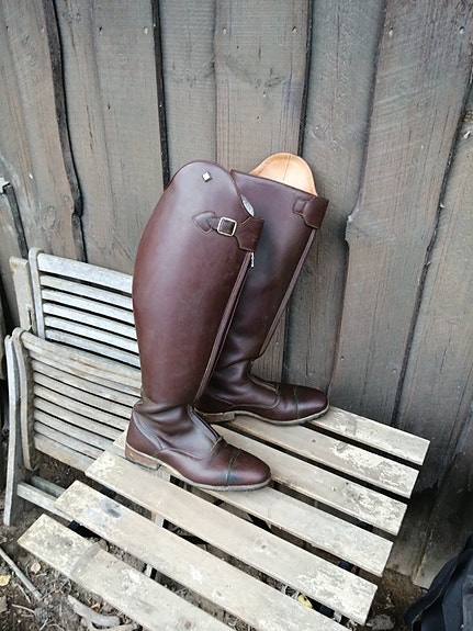 Product image 1 of 7