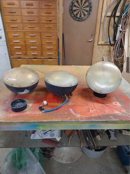 Product image 1 of 3