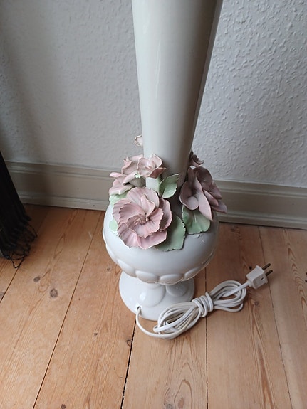 Product image 1 of 8