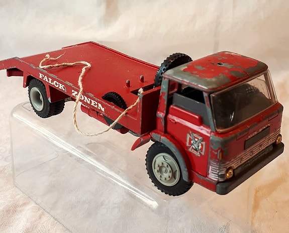 Product image 1 of 7