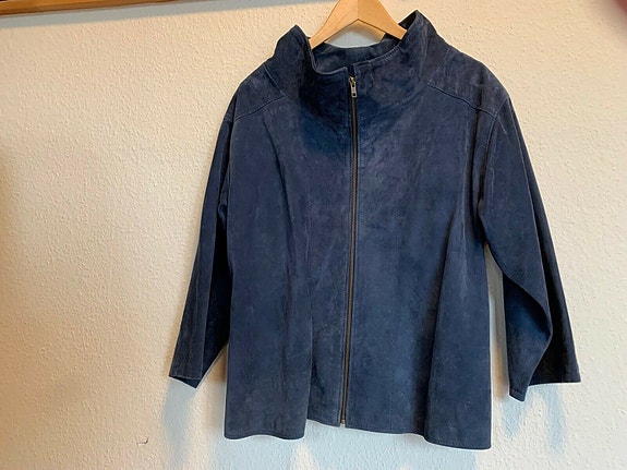 Product image 1 of 8