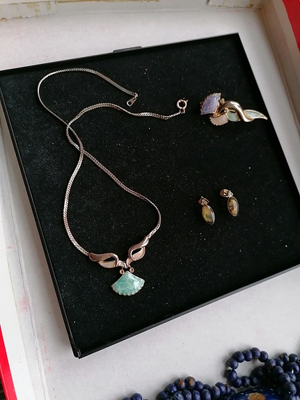 Product image 1 of 8