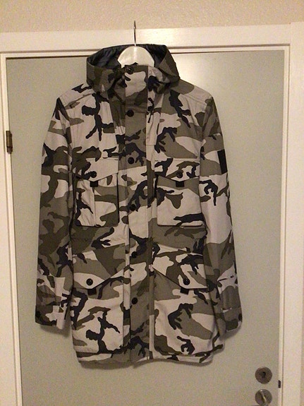 Product image 1 of 8