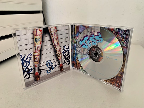 Product image 2 of 8