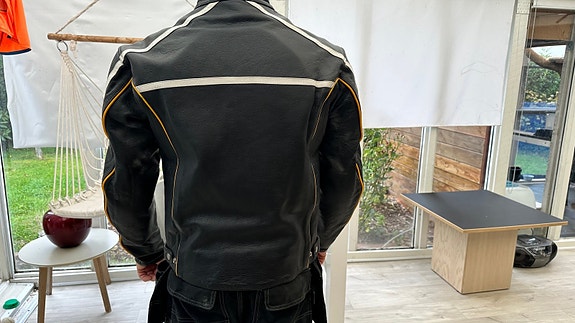 Product image 2 of 4