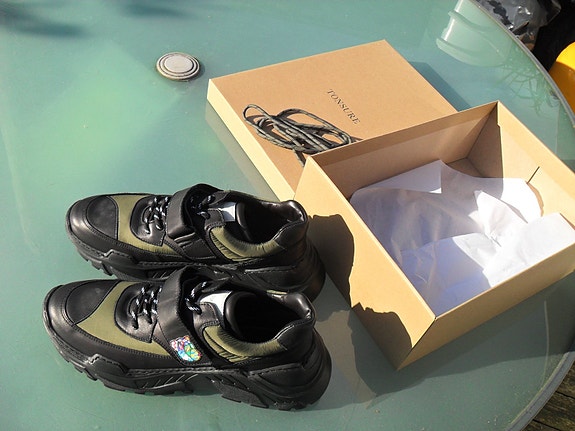 Product image 1 of 5