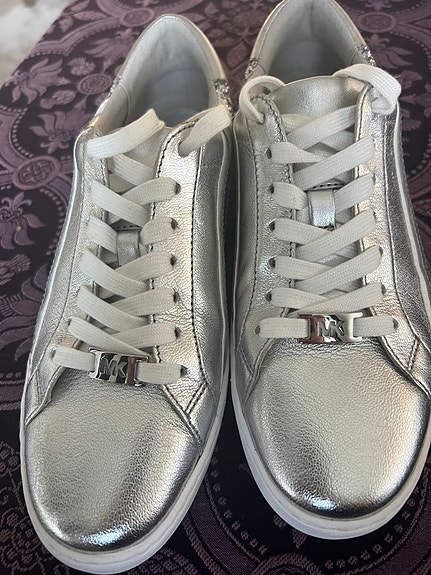 Product image 1 of 8