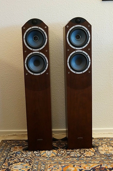 Product image 1 of 8