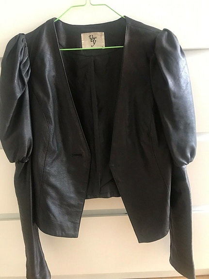 Product image 1 of 8