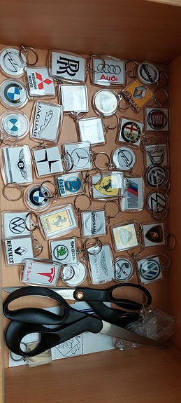 Product image 1 of 3