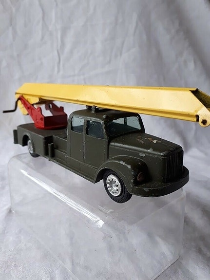 Product image 1 of 8