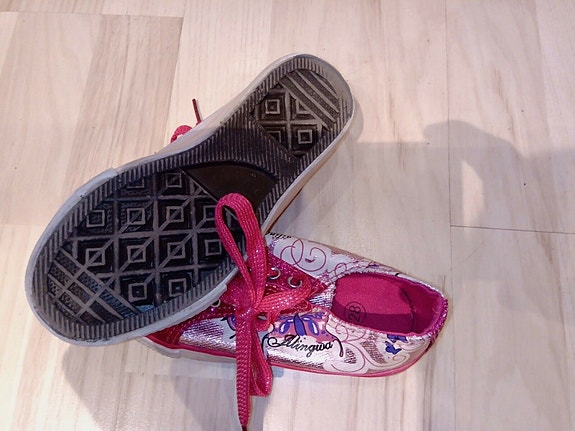 Product image 1 of 3