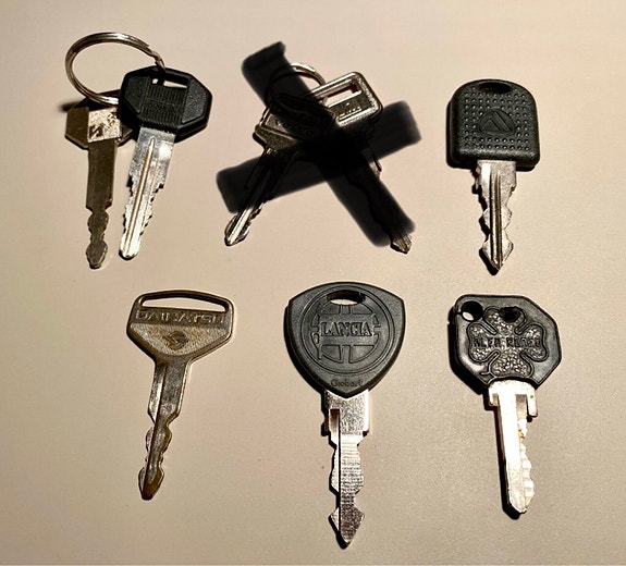 Product image 1 of 2