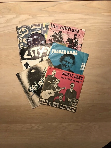 Product image 1 of 4