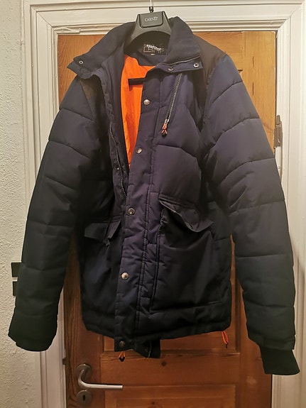 Product image 1 of 4