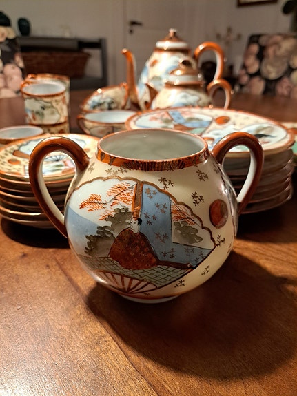 Product image 1 of 6