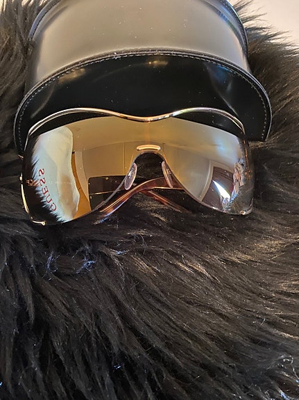 Product image 1 of 8