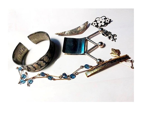 Product image 1 of 4