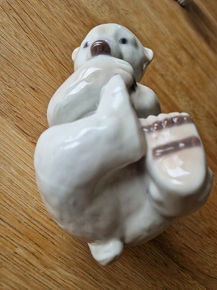 Product image 1 of 2