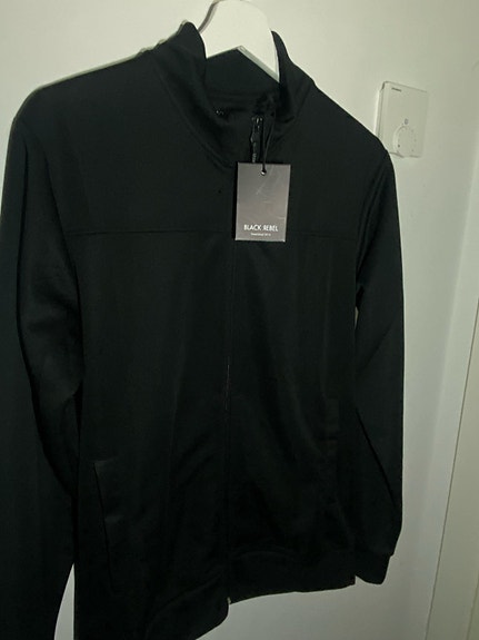 Product image 1 of 7