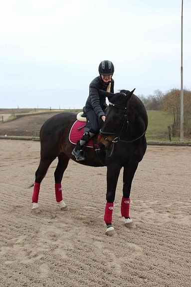 Product image 1 of 8