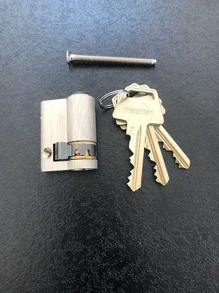 Product image 1 of 3