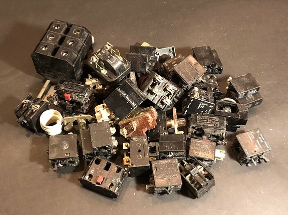 Product image 1 of 3