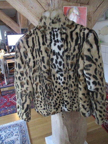 Product image 1 of 8