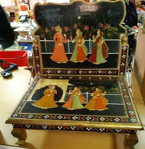 Product image 1 of 2