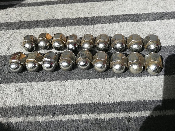 Product image 1 of 4