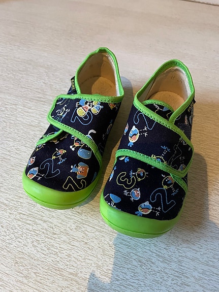 Product image 1 of 2