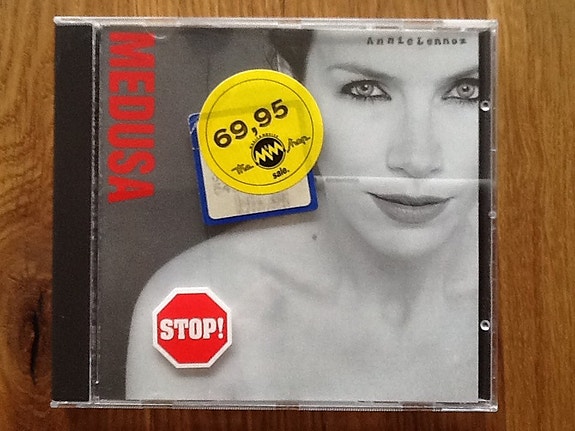 Product image 1 of 2