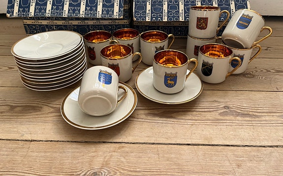 Product image 1 of 8