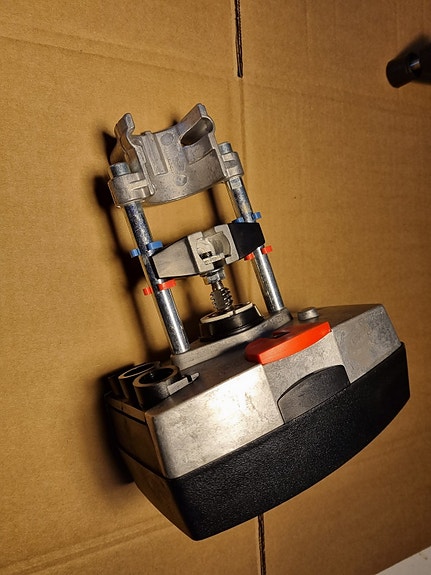 Product image 1 of 8