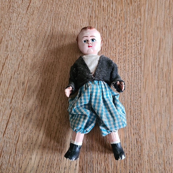 Product image 1 of 2