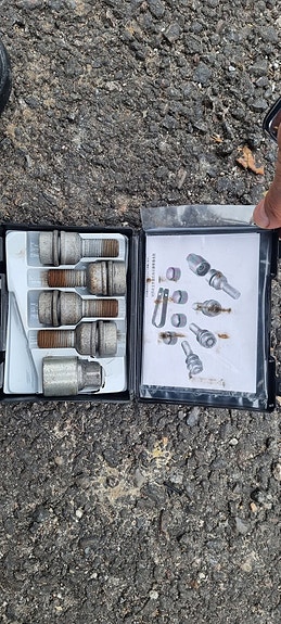 Product image 1 of 3