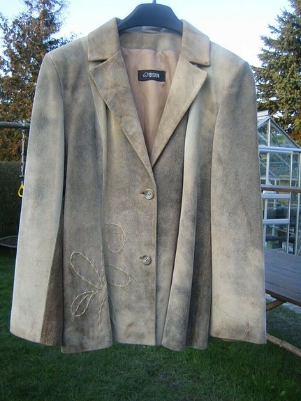 Product image 1 of 3